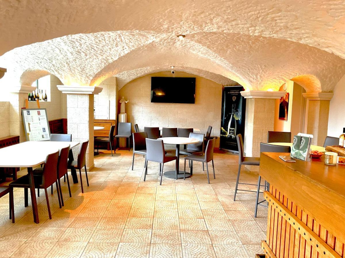 Les Loges Du Theatre Degustation Champagne Offerte Jacuzzi Sauna Jeux Velos Maison Prive 150M2 Historique 14Pers Max Emplacement Exceptionnel Et Chic, 200M De L'Avenue De Champagne, Gare, Musee, Jardins, Restaurations, Toutes Commodites Épernay Zewnętrze zdjęcie