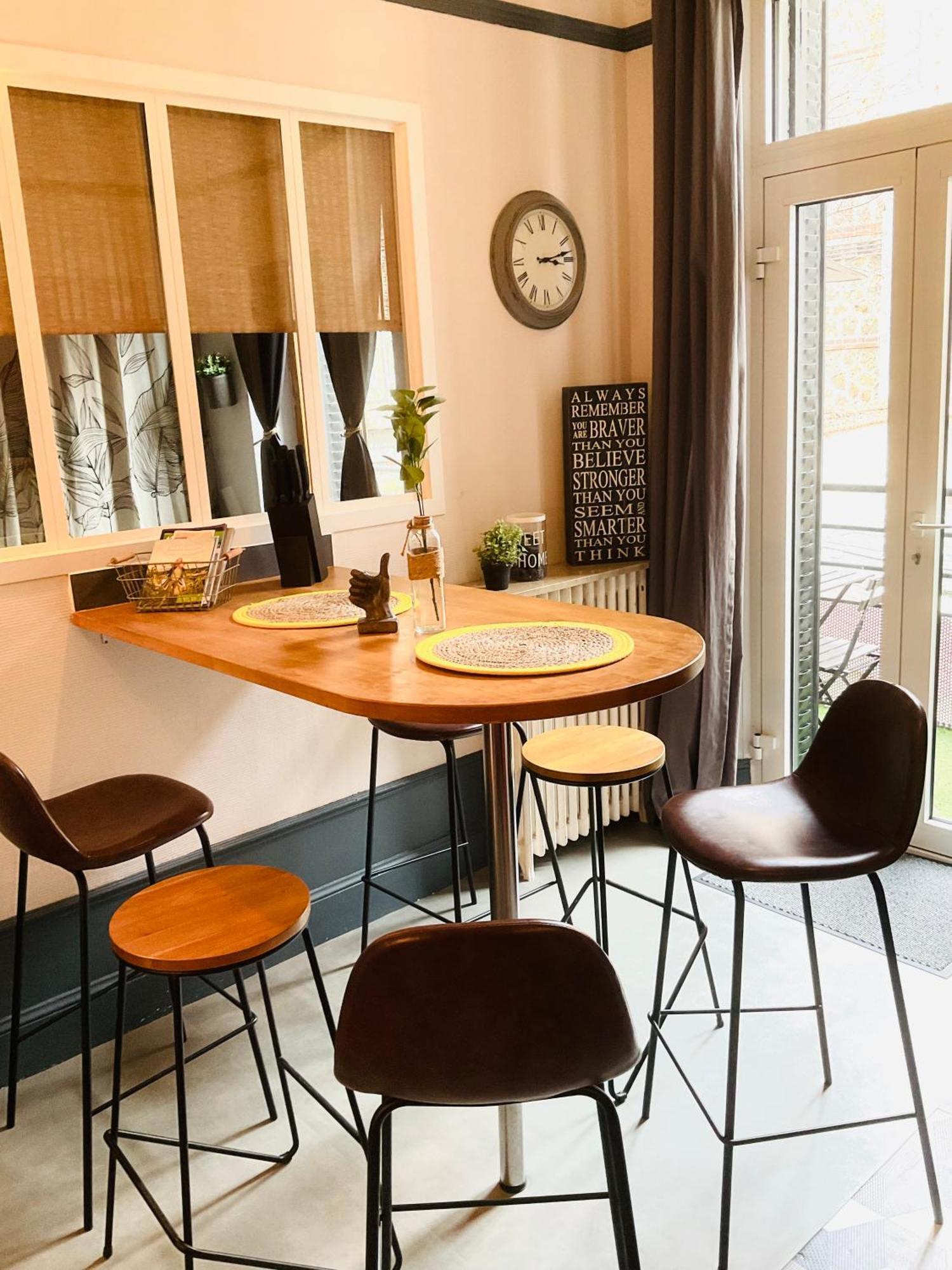 Les Loges Du Theatre Degustation Champagne Offerte Jacuzzi Sauna Jeux Velos Maison Prive 150M2 Historique 14Pers Max Emplacement Exceptionnel Et Chic, 200M De L'Avenue De Champagne, Gare, Musee, Jardins, Restaurations, Toutes Commodites Épernay Zewnętrze zdjęcie