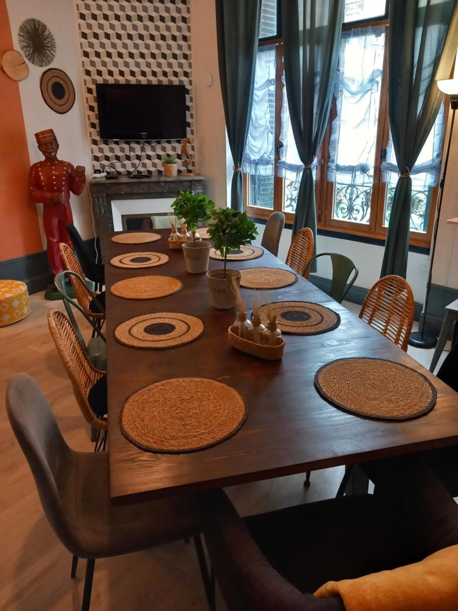 Les Loges Du Theatre Degustation Champagne Offerte Jacuzzi Sauna Jeux Velos Maison Prive 150M2 Historique 14Pers Max Emplacement Exceptionnel Et Chic, 200M De L'Avenue De Champagne, Gare, Musee, Jardins, Restaurations, Toutes Commodites Épernay Zewnętrze zdjęcie