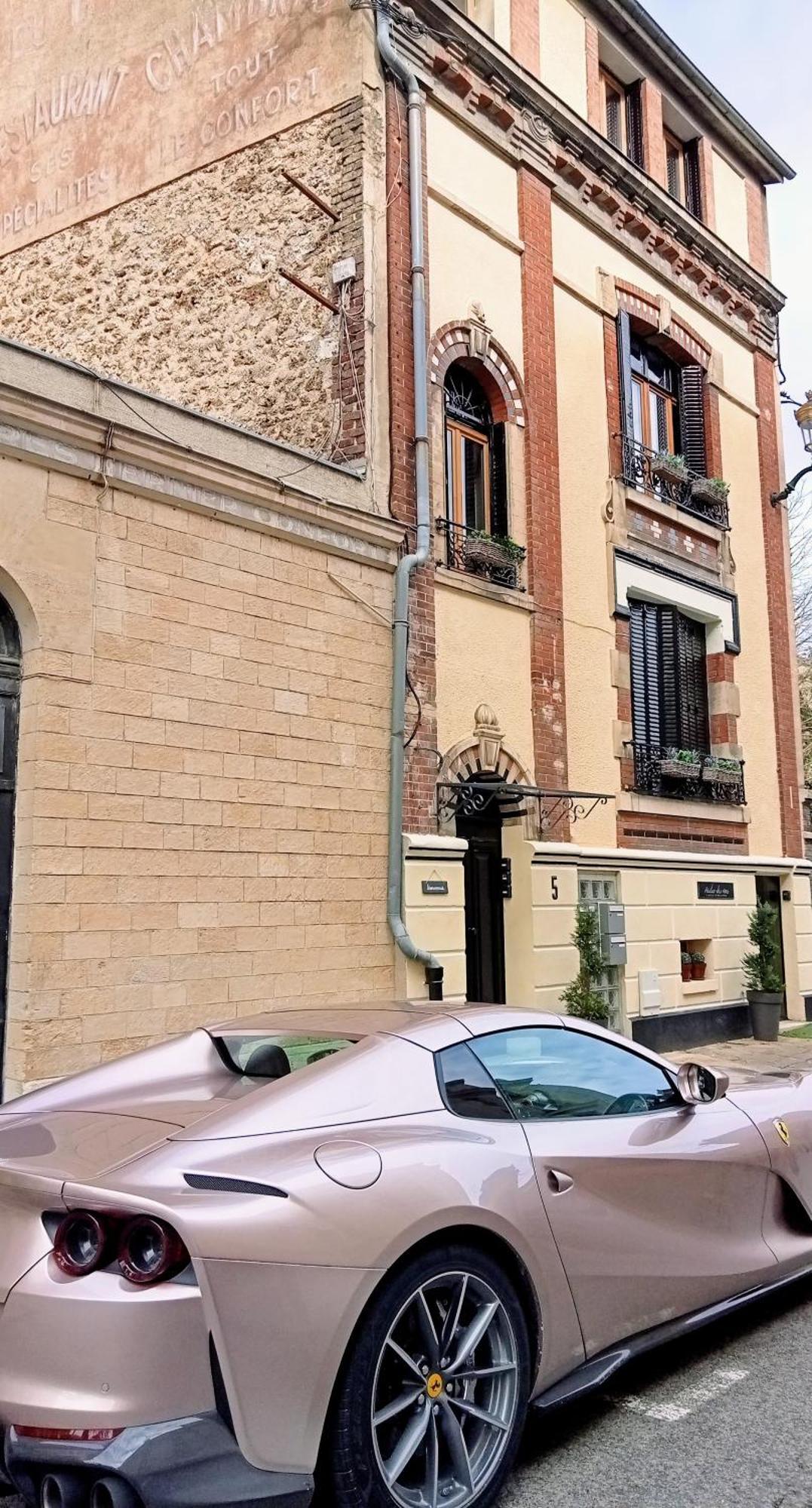 Les Loges Du Theatre Degustation Champagne Offerte Jacuzzi Sauna Jeux Velos Maison Prive 150M2 Historique 14Pers Max Emplacement Exceptionnel Et Chic, 200M De L'Avenue De Champagne, Gare, Musee, Jardins, Restaurations, Toutes Commodites Épernay Zewnętrze zdjęcie