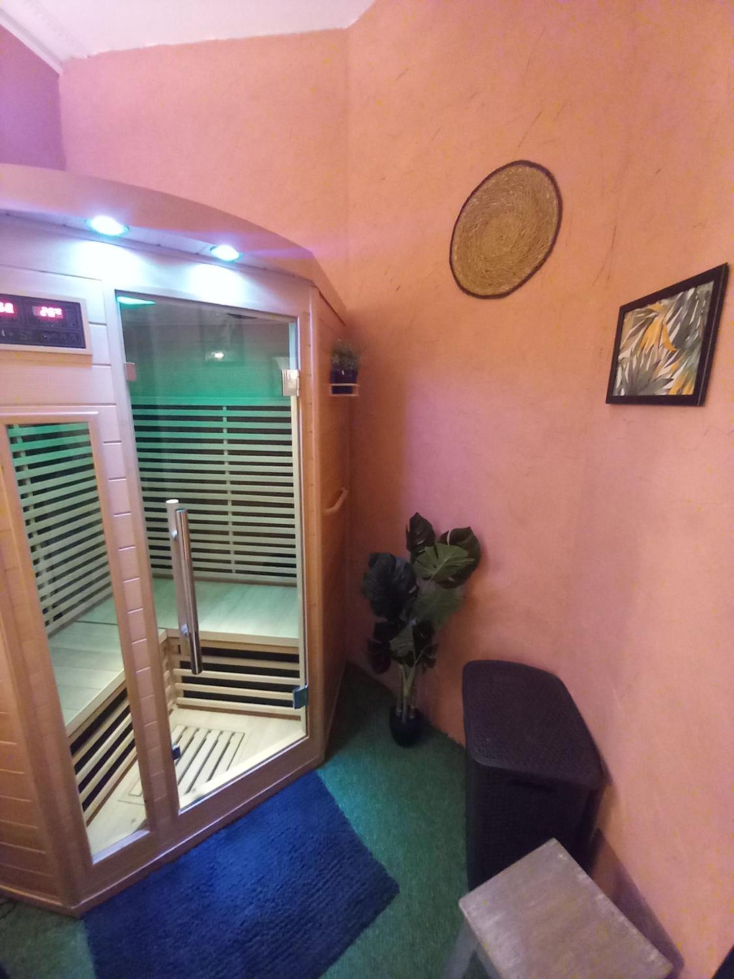 Les Loges Du Theatre Degustation Champagne Offerte Jacuzzi Sauna Jeux Velos Maison Prive 150M2 Historique 14Pers Max Emplacement Exceptionnel Et Chic, 200M De L'Avenue De Champagne, Gare, Musee, Jardins, Restaurations, Toutes Commodites Épernay Zewnętrze zdjęcie
