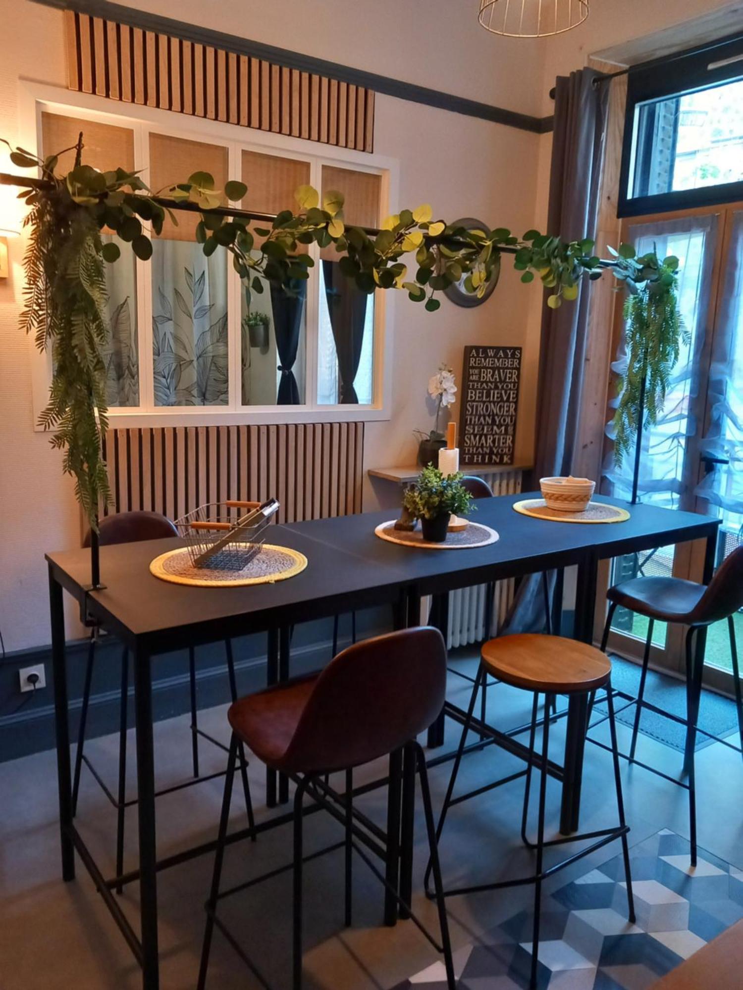 Les Loges Du Theatre Degustation Champagne Offerte Jacuzzi Sauna Jeux Velos Maison Prive 150M2 Historique 14Pers Max Emplacement Exceptionnel Et Chic, 200M De L'Avenue De Champagne, Gare, Musee, Jardins, Restaurations, Toutes Commodites Épernay Zewnętrze zdjęcie